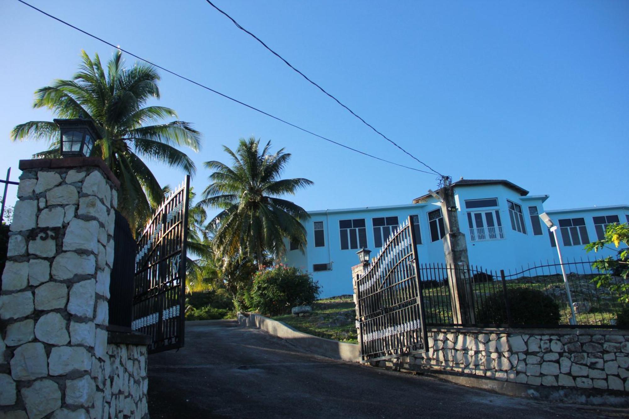 Sunshine Lodge: Your Home Away From Home Μοντέγκο Μπέυ Εξωτερικό φωτογραφία
