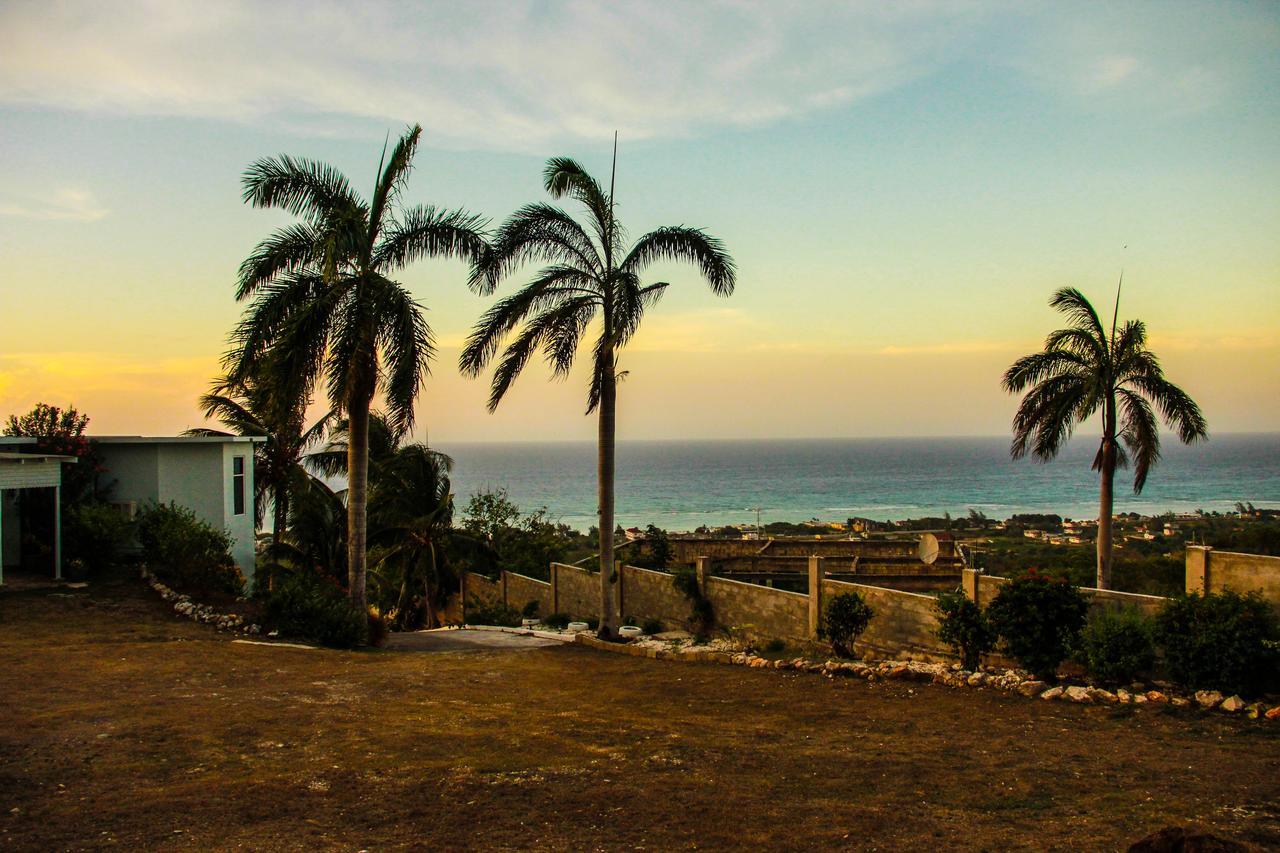 Sunshine Lodge: Your Home Away From Home Μοντέγκο Μπέυ Εξωτερικό φωτογραφία