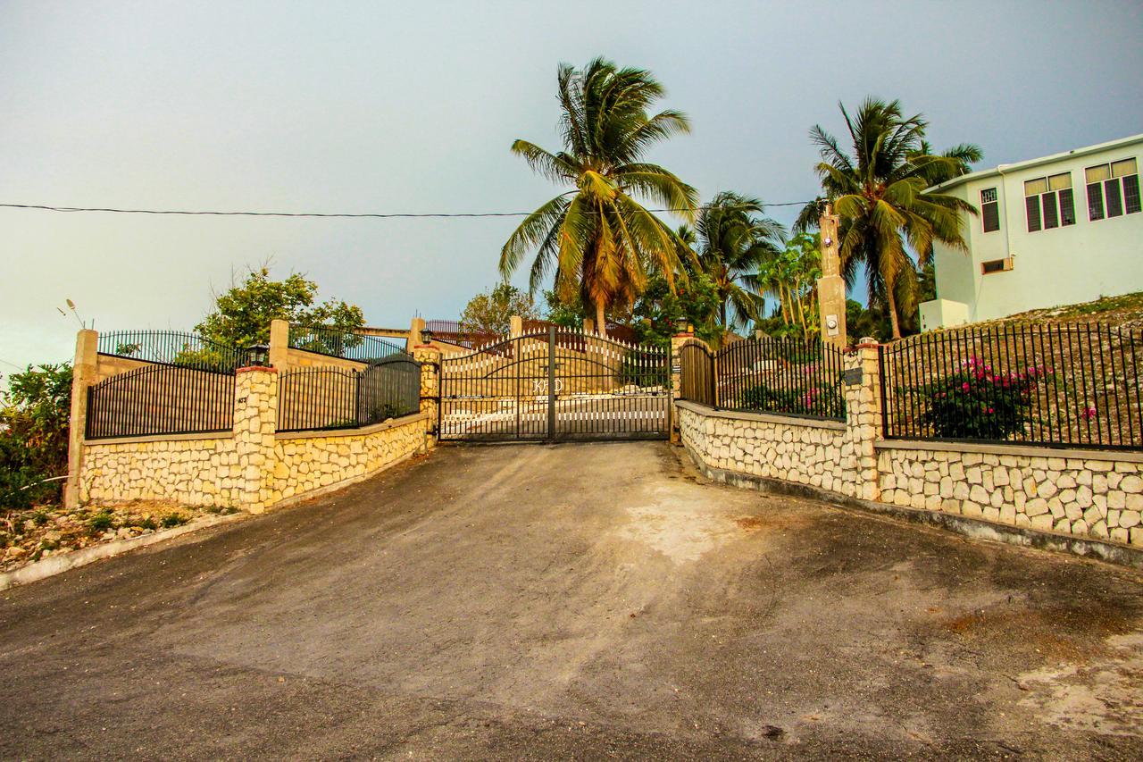 Sunshine Lodge: Your Home Away From Home Μοντέγκο Μπέυ Εξωτερικό φωτογραφία