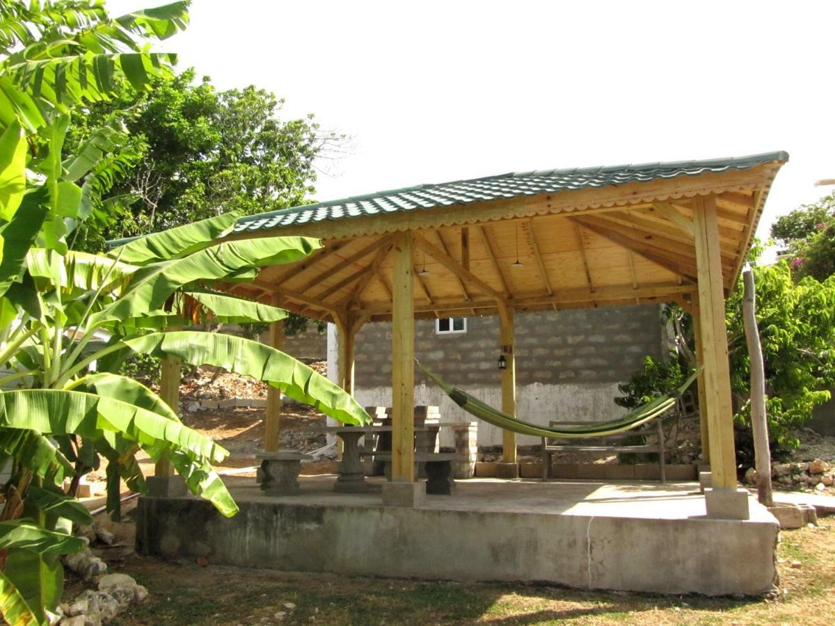Sunshine Lodge: Your Home Away From Home Μοντέγκο Μπέυ Εξωτερικό φωτογραφία