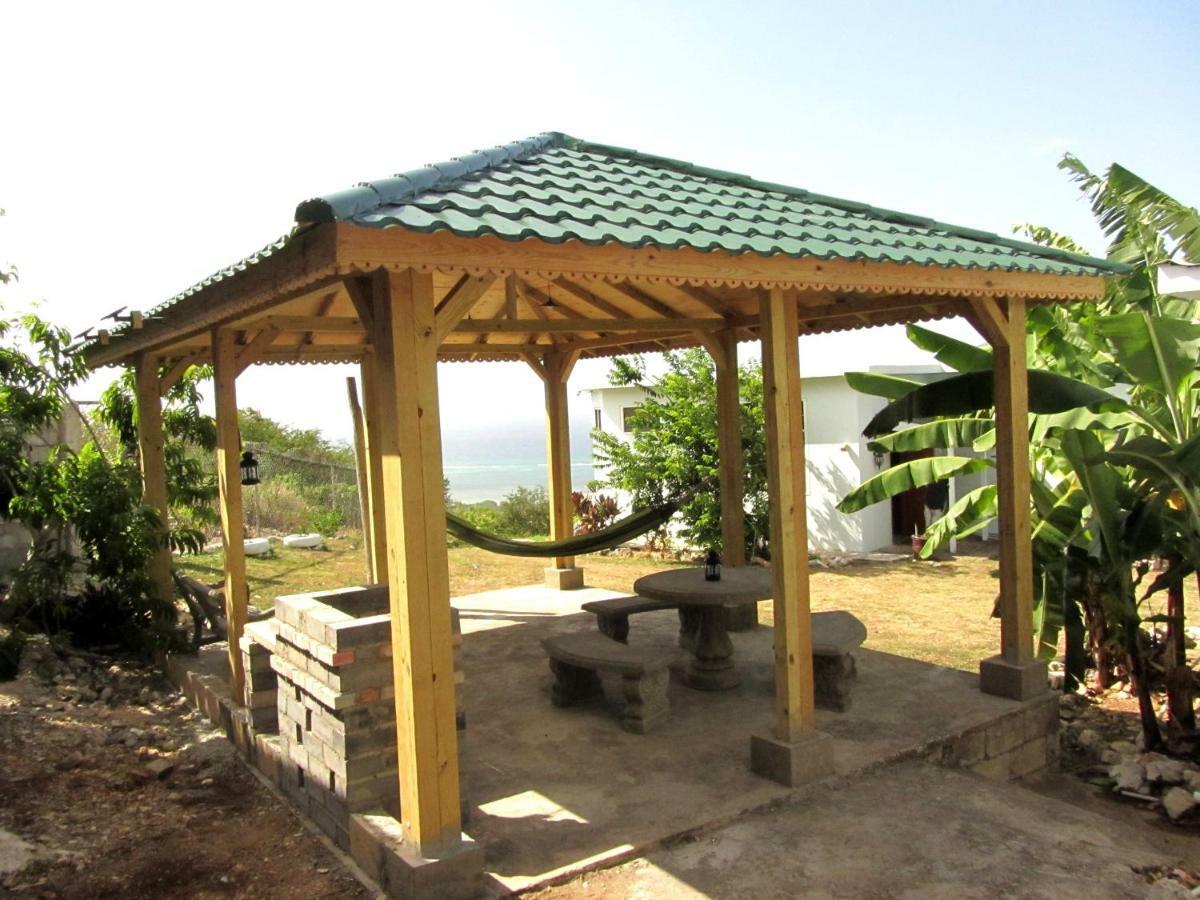 Sunshine Lodge: Your Home Away From Home Μοντέγκο Μπέυ Εξωτερικό φωτογραφία